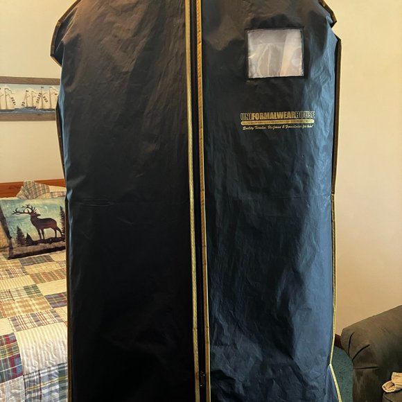 Tuxedo - Neil Allyn Formal Wear 100% Wool - Complete set! - Picture 11 of 11